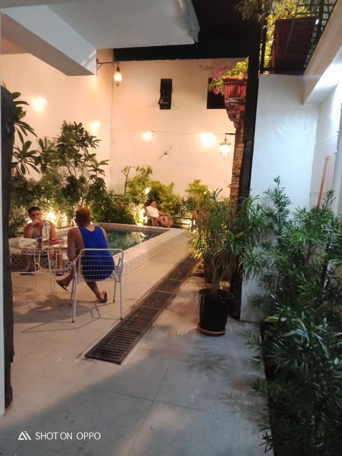 Airport Hostel Manila Pasay Exterior photo
